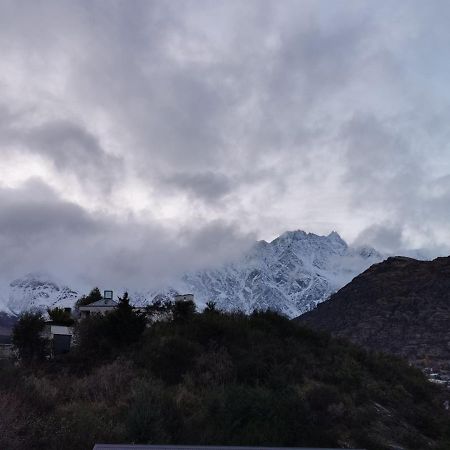 Alpine Village Views Queenstown Eksteriør billede